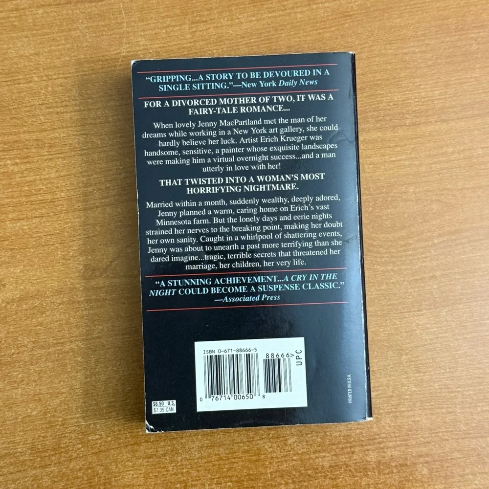 Mary Higgins Clark‎ 'A Cry in the Night' Book